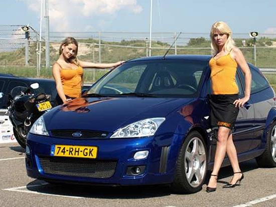 Standard Focus RS